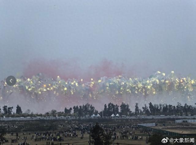 蔡国强烟花秀引发无人机坠落事件